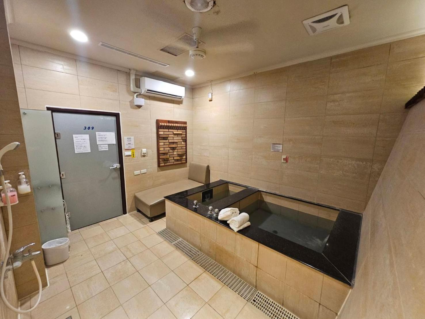 מלון Wulai Shui An Hot Springs מראה חיצוני תמונה